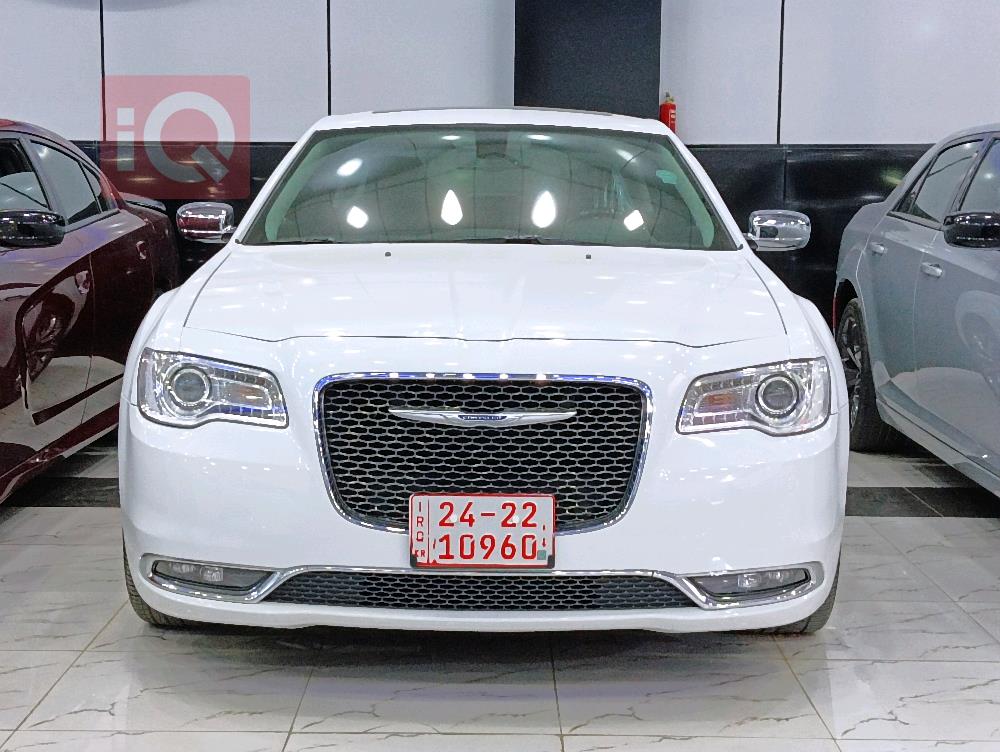 کرایسلەر 300